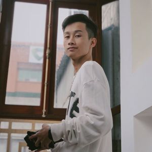 Meet your Posher, Lê anh